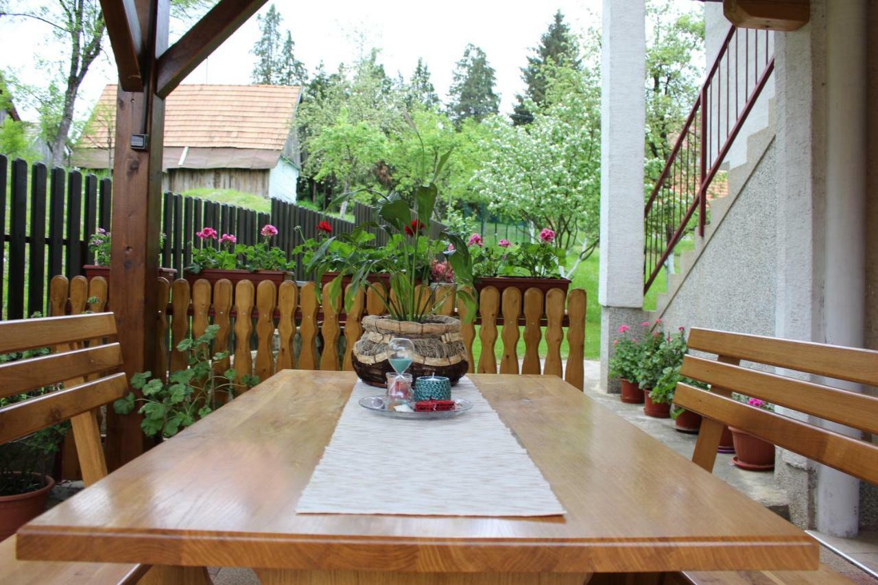 Apartment Paula Слуни Экстерьер фото