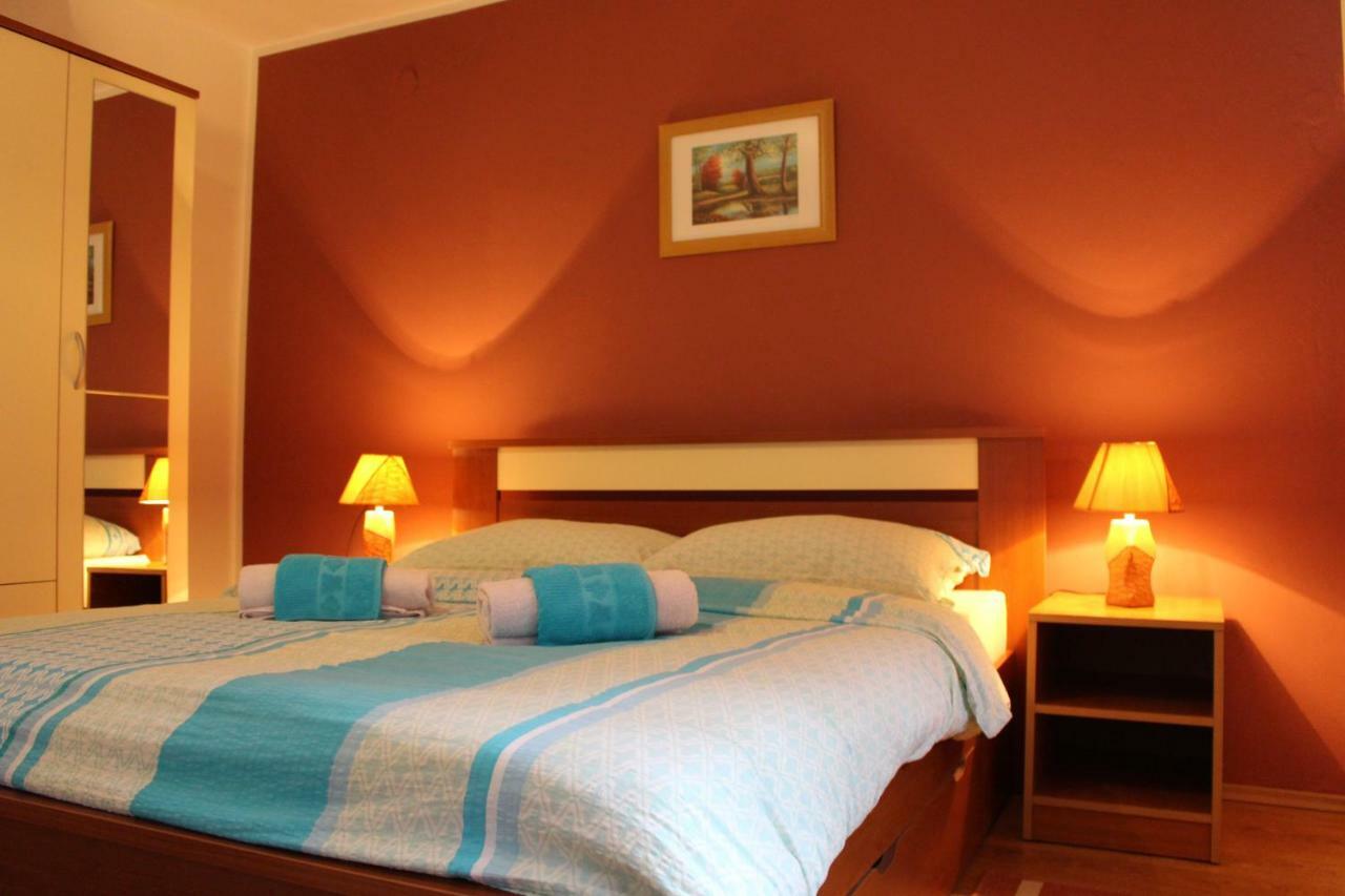 Apartment Paula Слуни Экстерьер фото