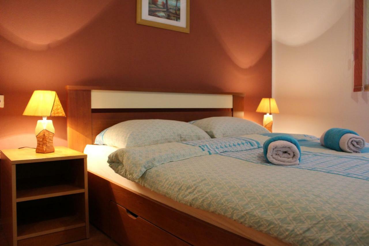 Apartment Paula Слуни Экстерьер фото