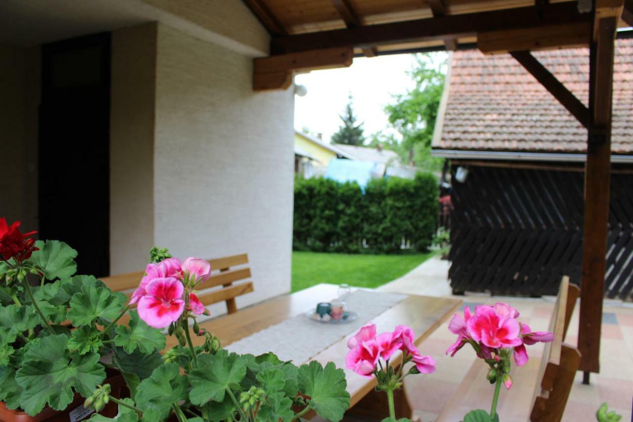 Apartment Paula Слуни Экстерьер фото